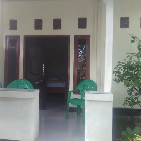 Pedek Homestay Praya Exterior photo