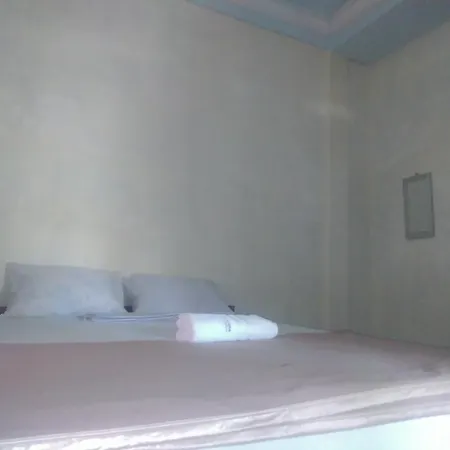 Pedek Homestay Praya Exterior photo