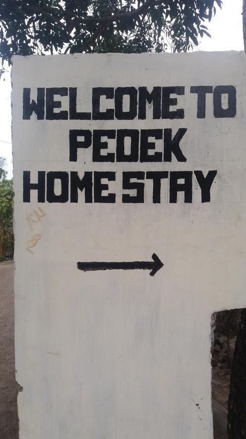 Pedek * Praya